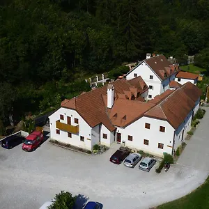 zkontrolujte dostupnost