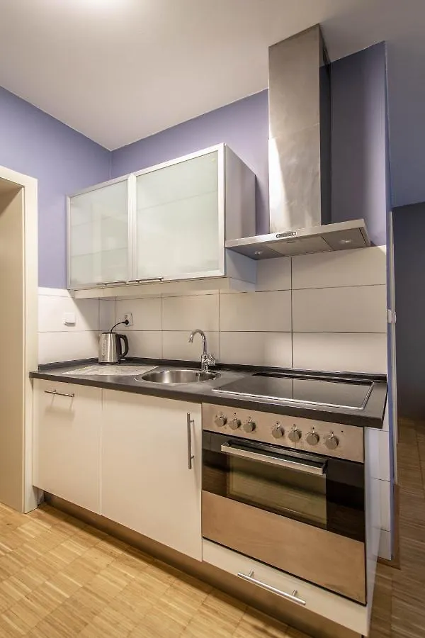 National Museum Apartment By Ruterra Praga